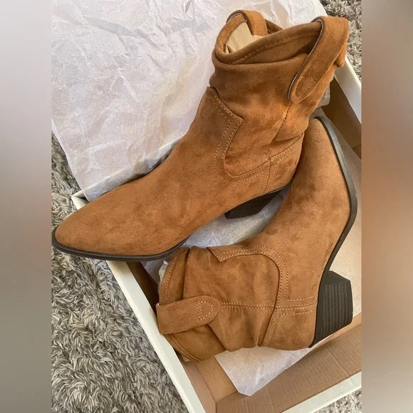 Esprit Polina Ankle Boots - Picture 6 of 9